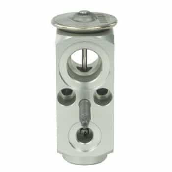 Expansion valve, air conditioning